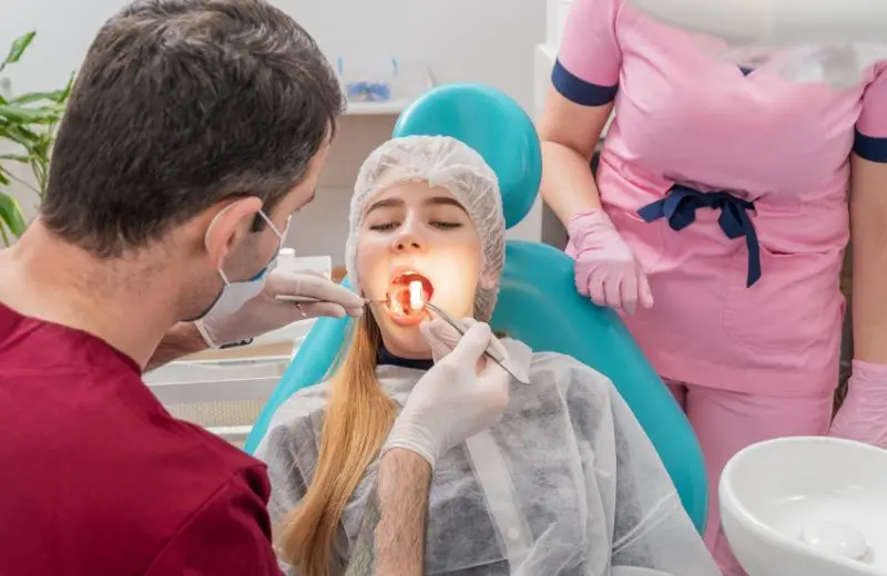 Emergency dental care being provided at Recreate Smiles clinic in Joondalup WA